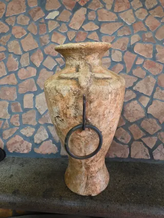 Anfora in terracotta con manici