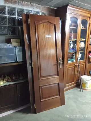 Puertas de madera maciza