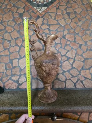 Anfora in terracotta decorata