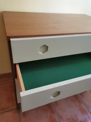 Cómoda de madera 4 cajones