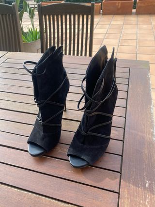 Botines Guess Tacon Aguja Talla 37