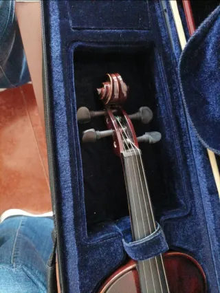 Violín para zurdo con estuche y arco