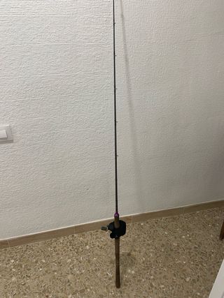 Carrete Abu Garcia 5601 BCX Rojo