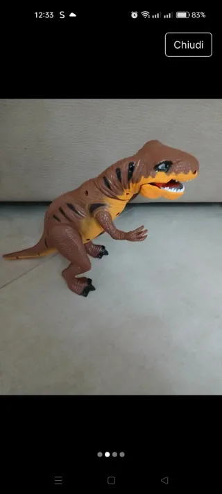 Dinosauro sonoro marrone