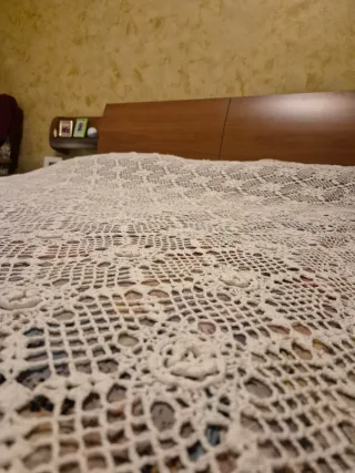Copriletto uncinetto fatto a mano