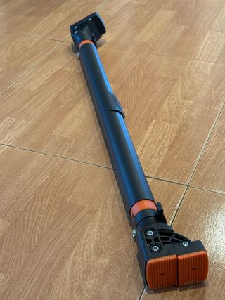 Barra de dominadas ajustable