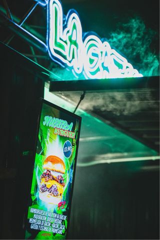 Foodtruck hamburguesería en alquiler – Eventos