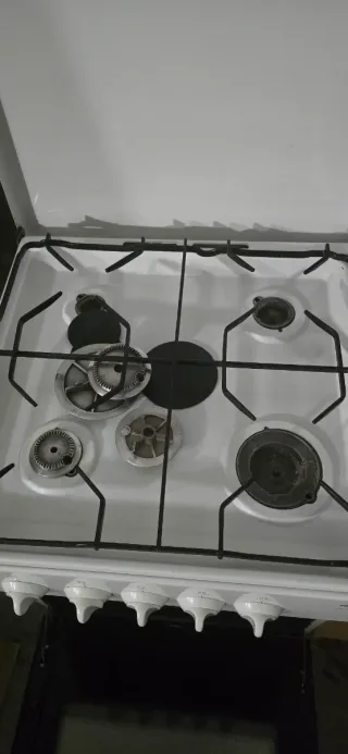 Cocina de gas Fagor con horno