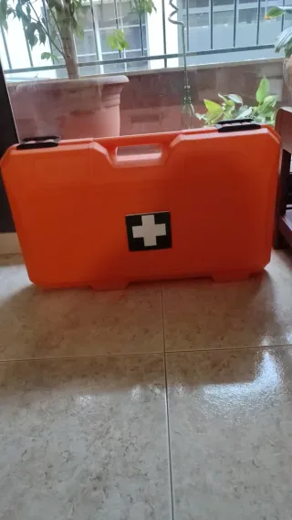 Maletín profesional primeros auxilios, reanimación