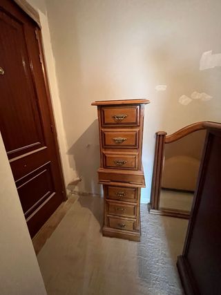 Cómoda, Sinfonier, Mesitas y Espejo Madera