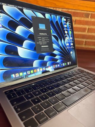 MacBook Pro 13” 2020 Intel Core i5