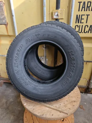 Se vende 2 Neumáticos en perfecto estado