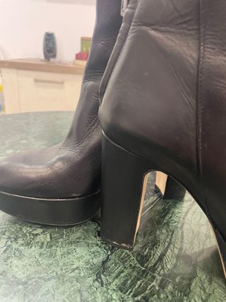 Botín tacón plataforma Zara negro T37