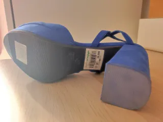 Zapatos tacón azul Fórmula Joven