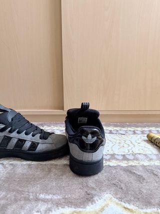 Adidas Campus Zapatillas Grises y Negras