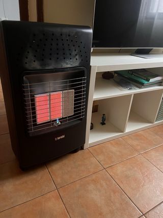 Estufa de gas Bartolini negra