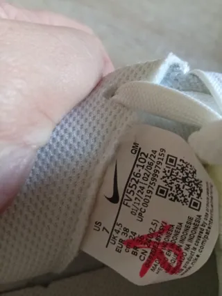 Zapatillas Nike Blancas y Rosas