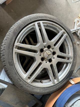 Llantas Mercedes AMG 300 cada llanta
