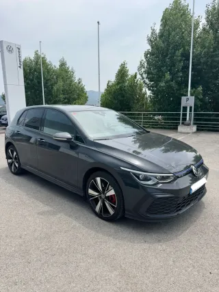 Volkswagen Golf 2021
