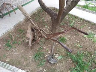 Arado antiguo de labranza