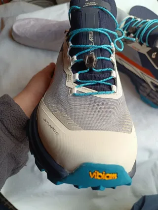 Zapatillas Trail Fuga 330