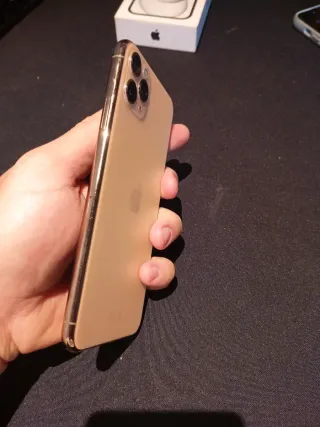 iPhone 11 Pro Max Dorado