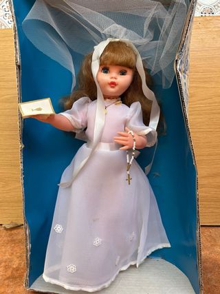 Muñeca antigua de comunión