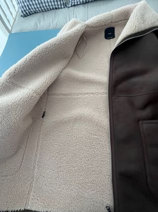 Abrigo marrón con forro de borreguito