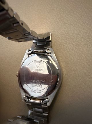 Reloj Guess CONNOISSUER Oro y Verde