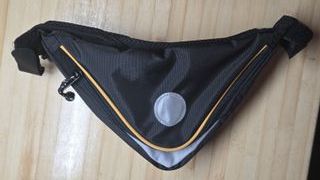 Bolsa y portabidón Decathlon para bici