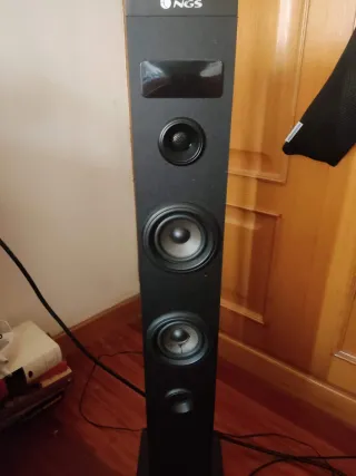 Torre de Sonido NGS Negra