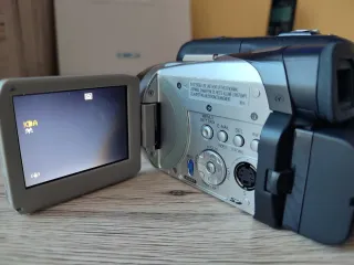 Cámara JVC GR-DF540E Digital Video con bolsa.