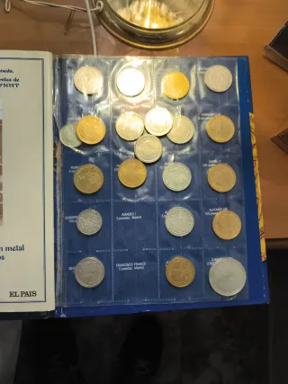 Colección de Monedas Antiguas bañadas en oro y pla