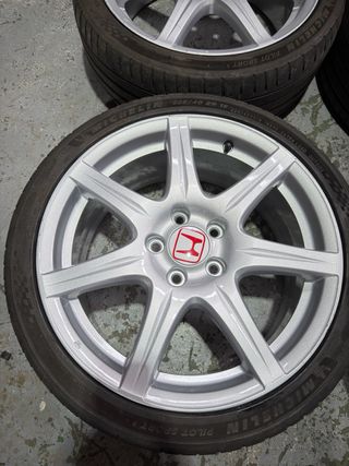 Llantas Honda Civic FN2 Type R Restauradas