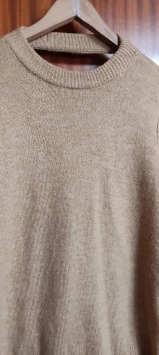 Jersey Stradivarius beige espalda escote original