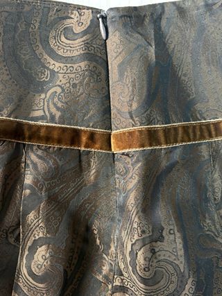 Falda Cortefiel Talla 38 Tabla tableada, con forro