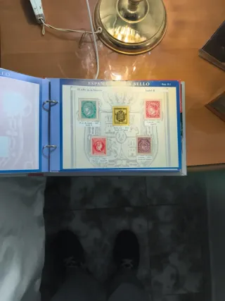 Colección de sellos España Isabel II