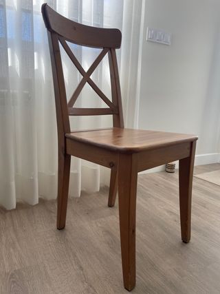 Silla de comedor de madera