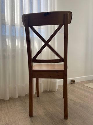 Silla de comedor de madera