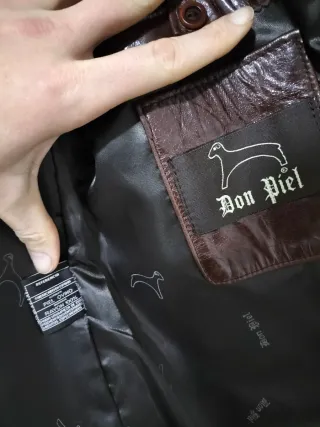 Abrigo de cuero ovino