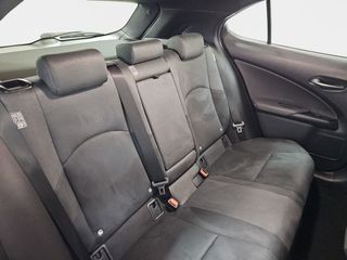 Lexus UX 2.0 250h Business