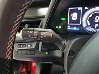 Lexus UX 2.0 250h Business