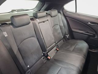 Lexus UX 2.0 250h Business