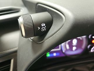 Lexus UX 2.0 250h Business