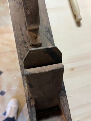 Pialla antica in legno