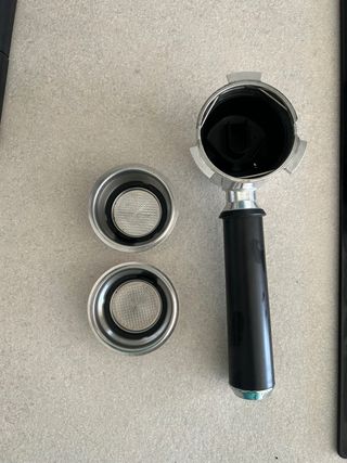 Cafetera Delonghi EC685.M Plata