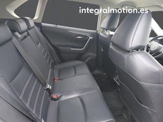 Toyota Rav4 2.5l 220H Advance