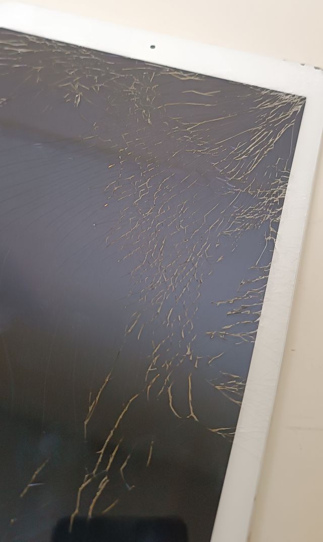 Apple iPad Air 32GB Cristal roto! Leed el anuncio!