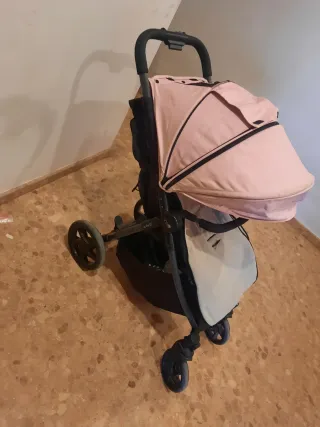 Carro de bebé Niu rosa y gris