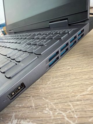 Lenovo LOQ 15 i7-13620H RTX 4060 16GB RAM 512GB SS